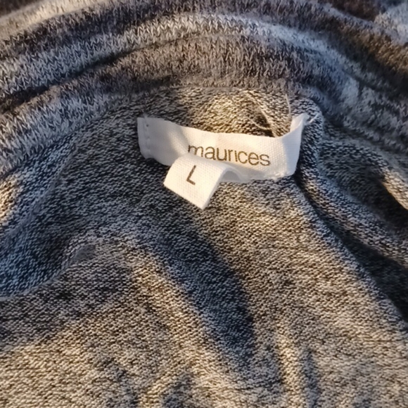 Maurices Gray Camo Straight Hem Pullover EUC - Picture 5 of 6